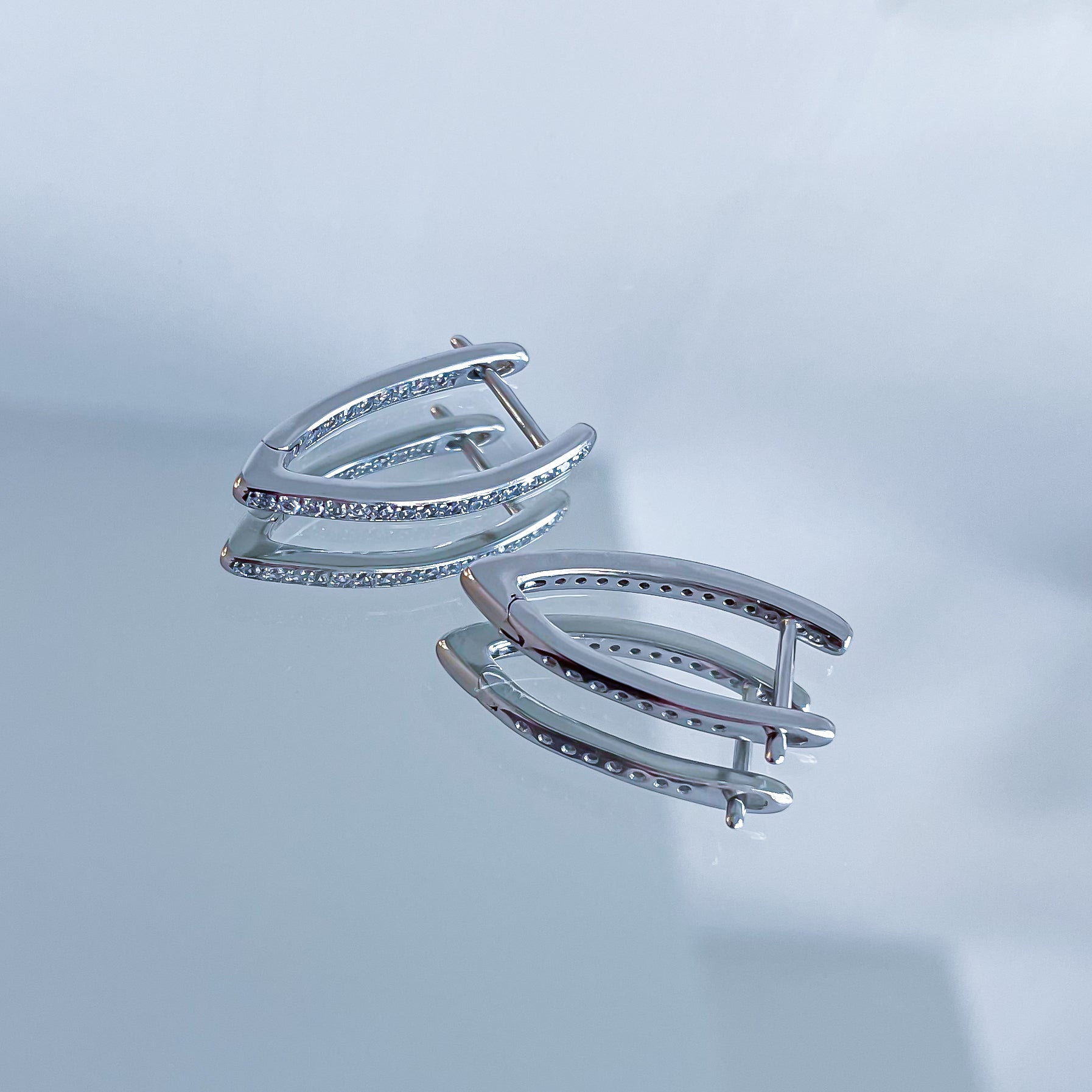 Auskari "Lūzuma līnija"