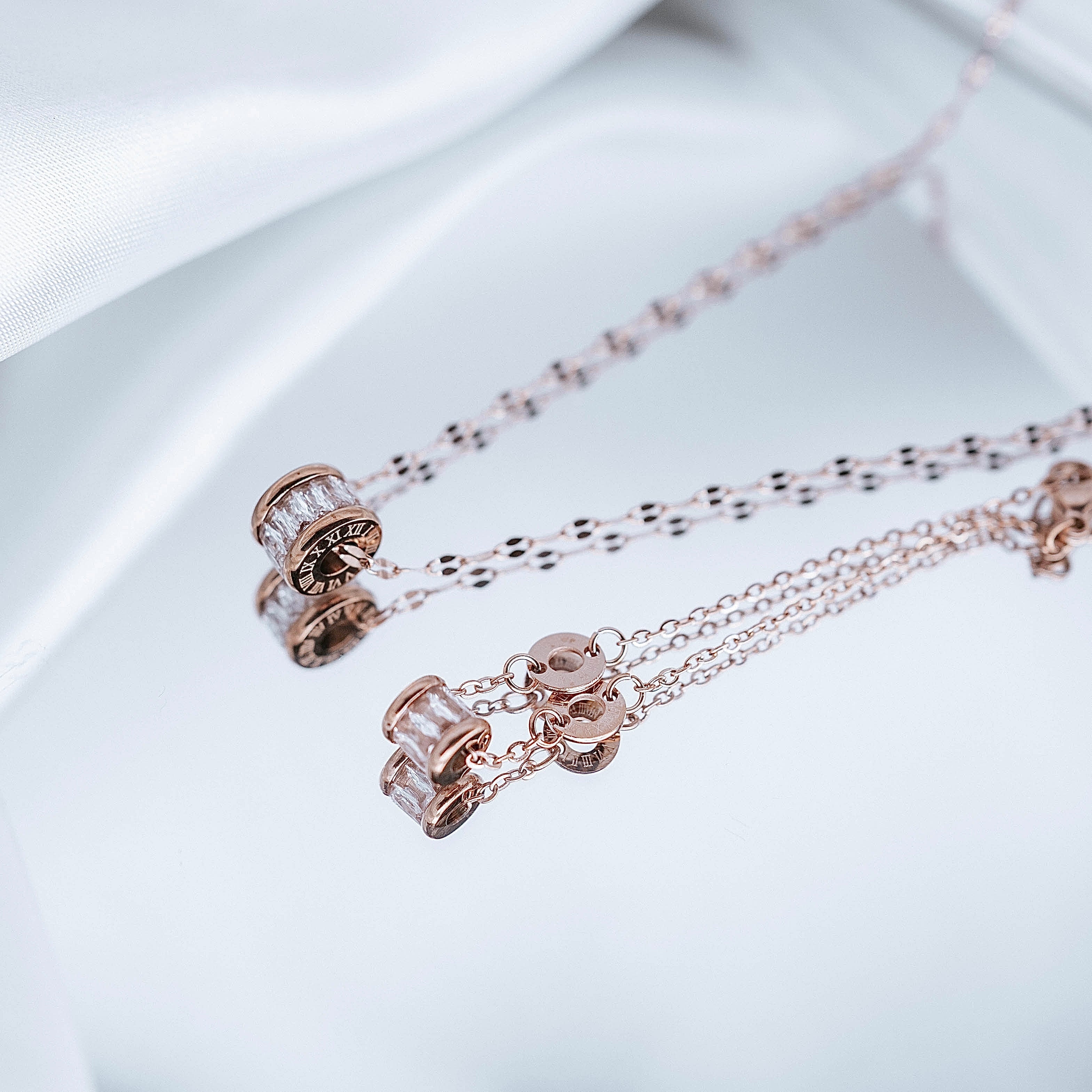 Kaklarota un rokassprādze "Red swirl"