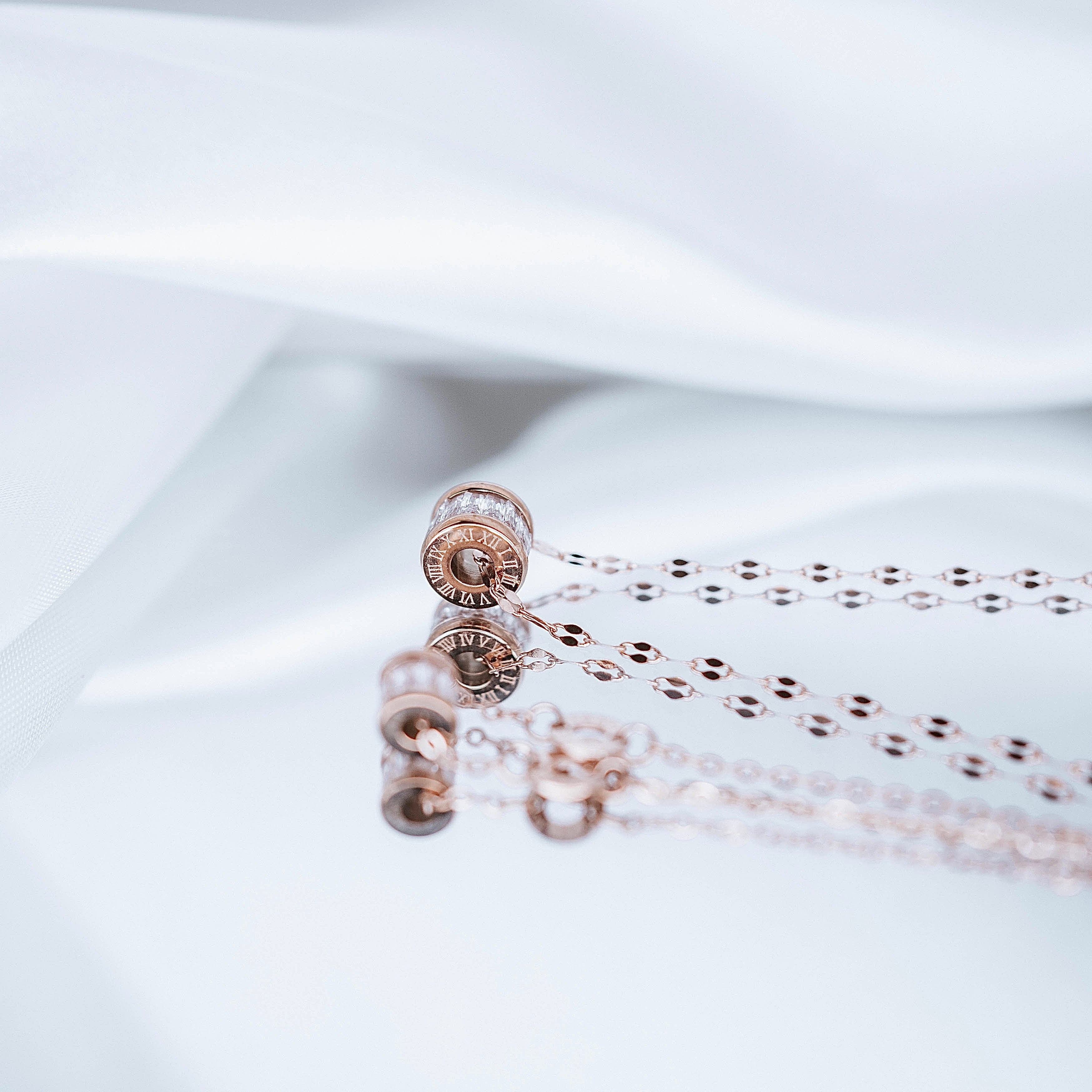 Kaklarota un rokassprādze "Red swirl"