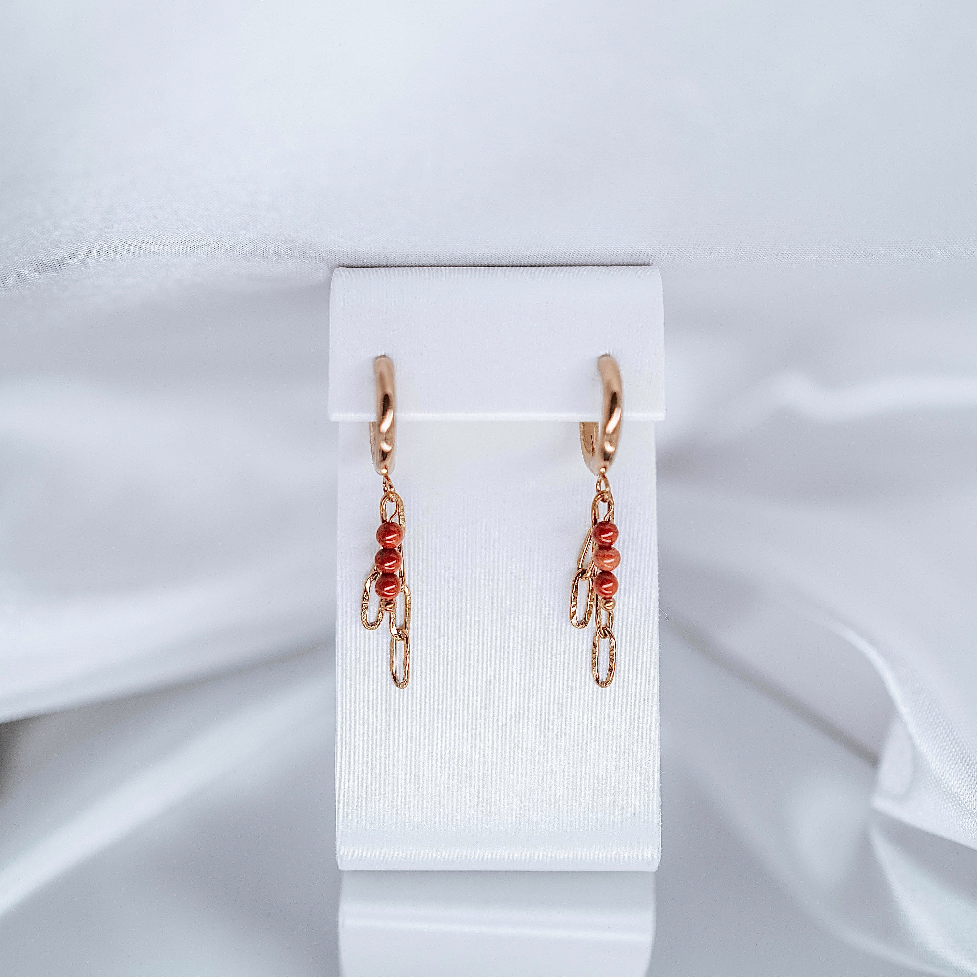 Auskari Ķēdes un dabīgais akmens Jašma