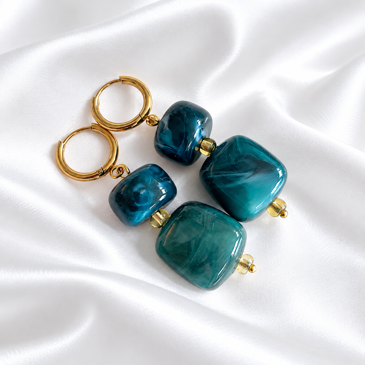 Earrings Golden weave shimmer