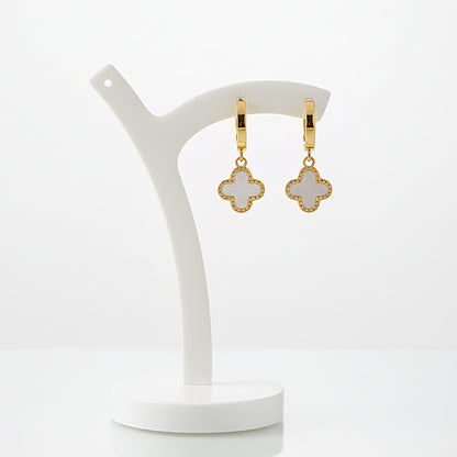 Auskari &quot;White clover&quot;