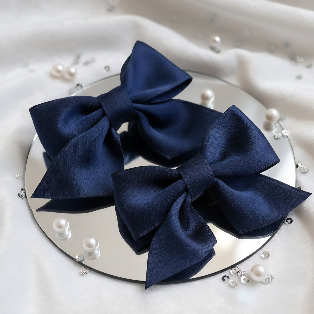 Matu sprādzes "Tumši zilas satīna" 2 gab