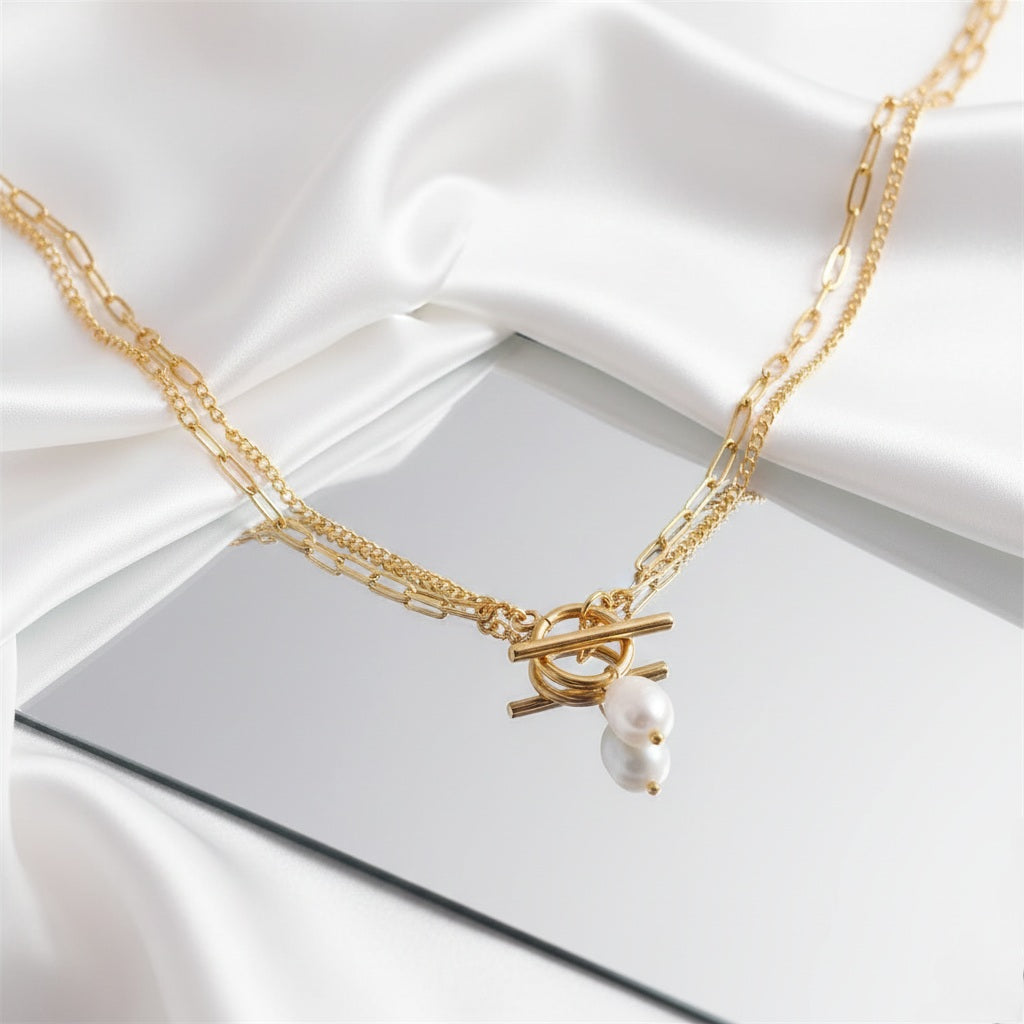 Kaklarota Pērle un ķēdes