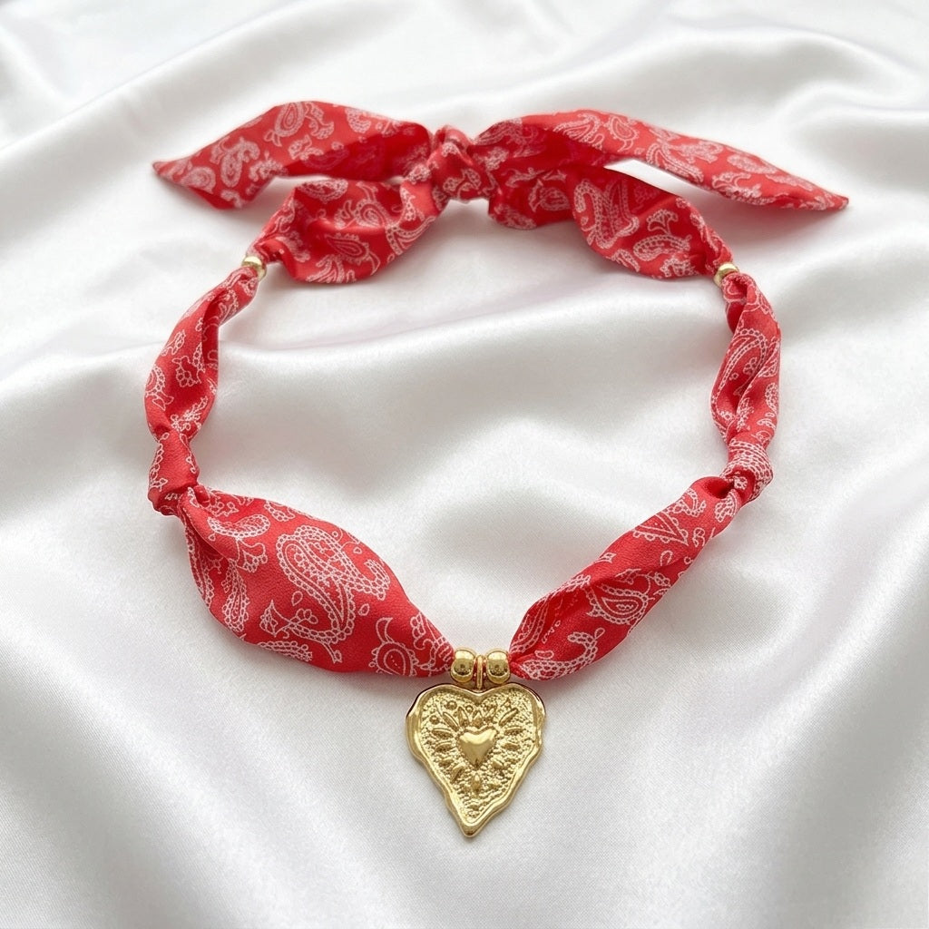 Kaklarota Sarkanā zīda sirds