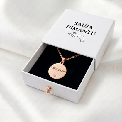 Kaklarota apaļa ar kristālu | personalizē pēc vēlmes