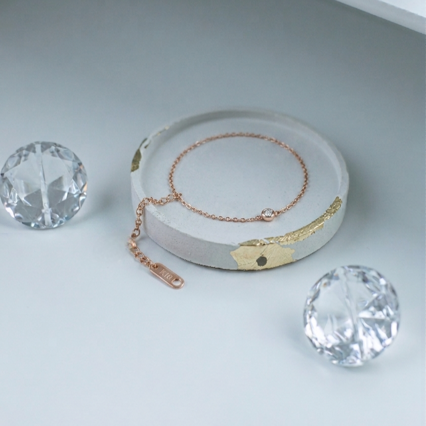 Kājas ķēdīte One crystal