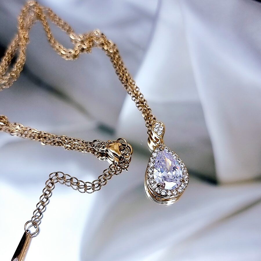 Necklace &quot;Crystal teardrop&quot;