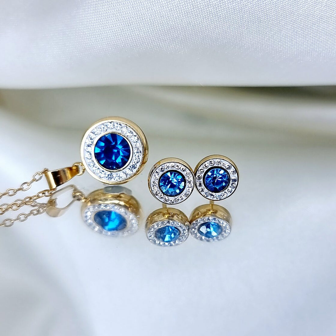 Jewelry set &quot;Blue glance&quot;
