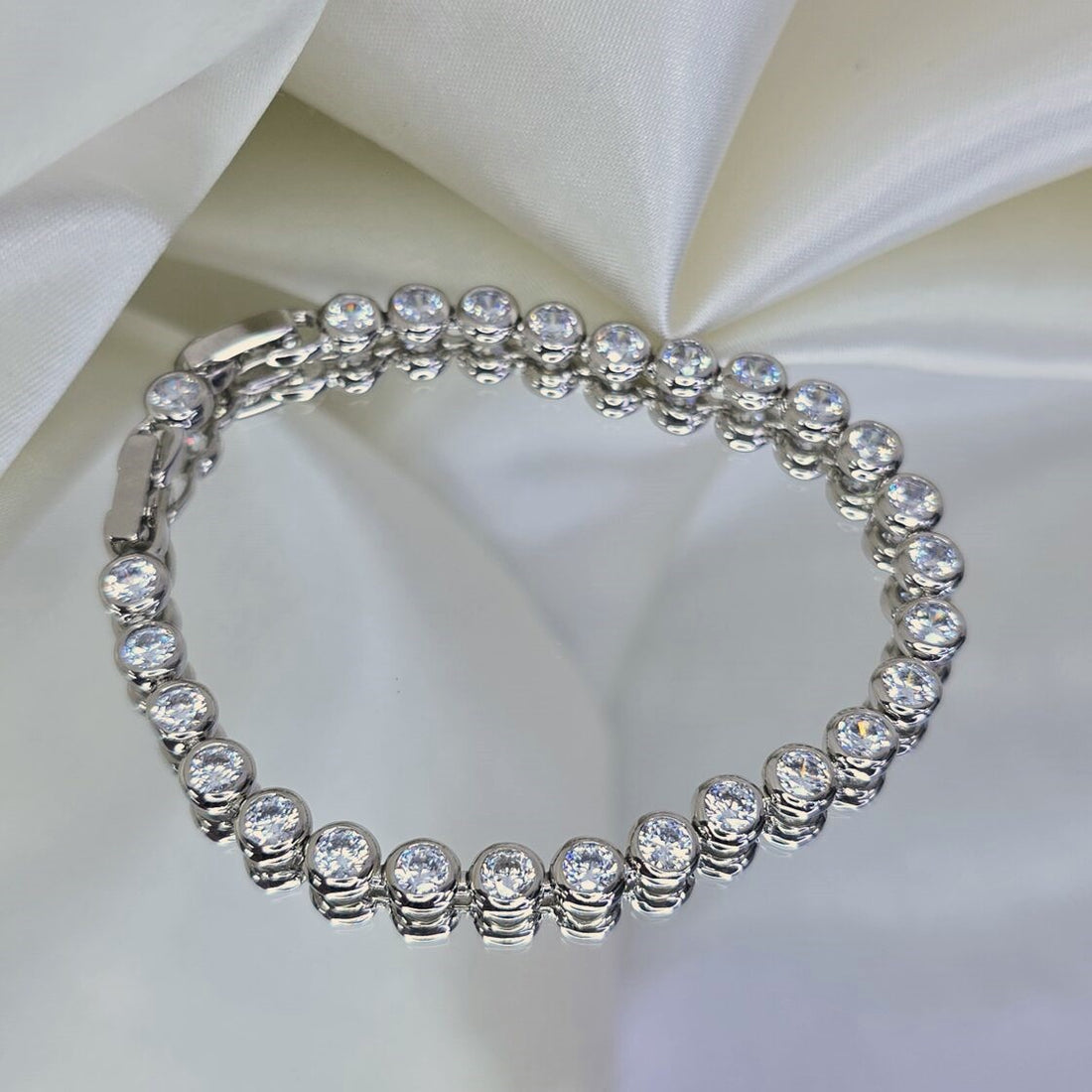 Bracelet &quot;White Crystalize&quot;