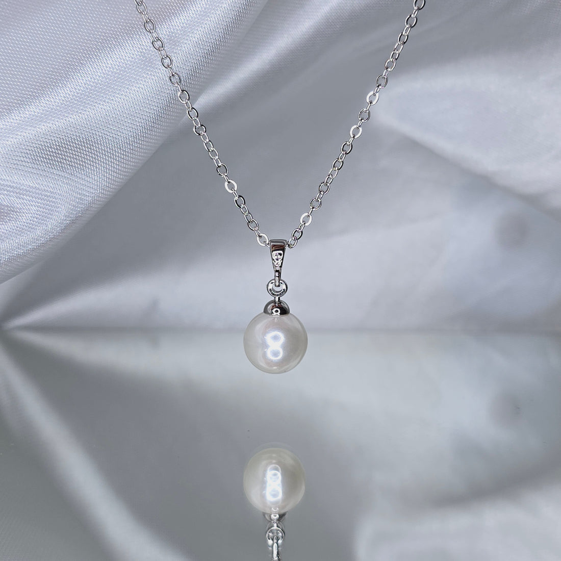 Necklace &quot;White Pearl&quot;