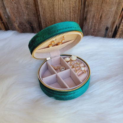 Velvet jewelry box &quot;Emerald and haze&quot;