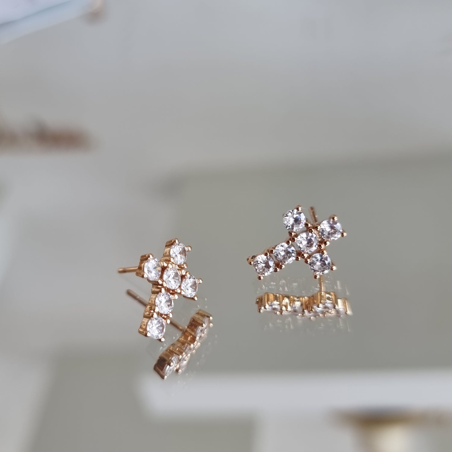 Auskari kristālu elegantie