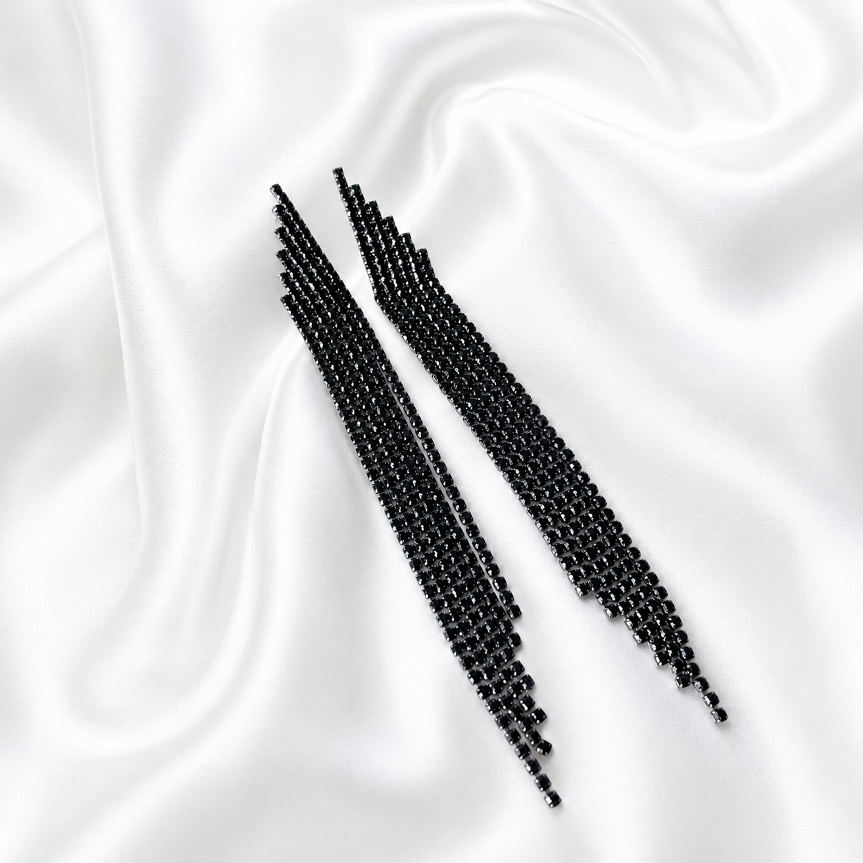 Auskari Statement Black Crystal
