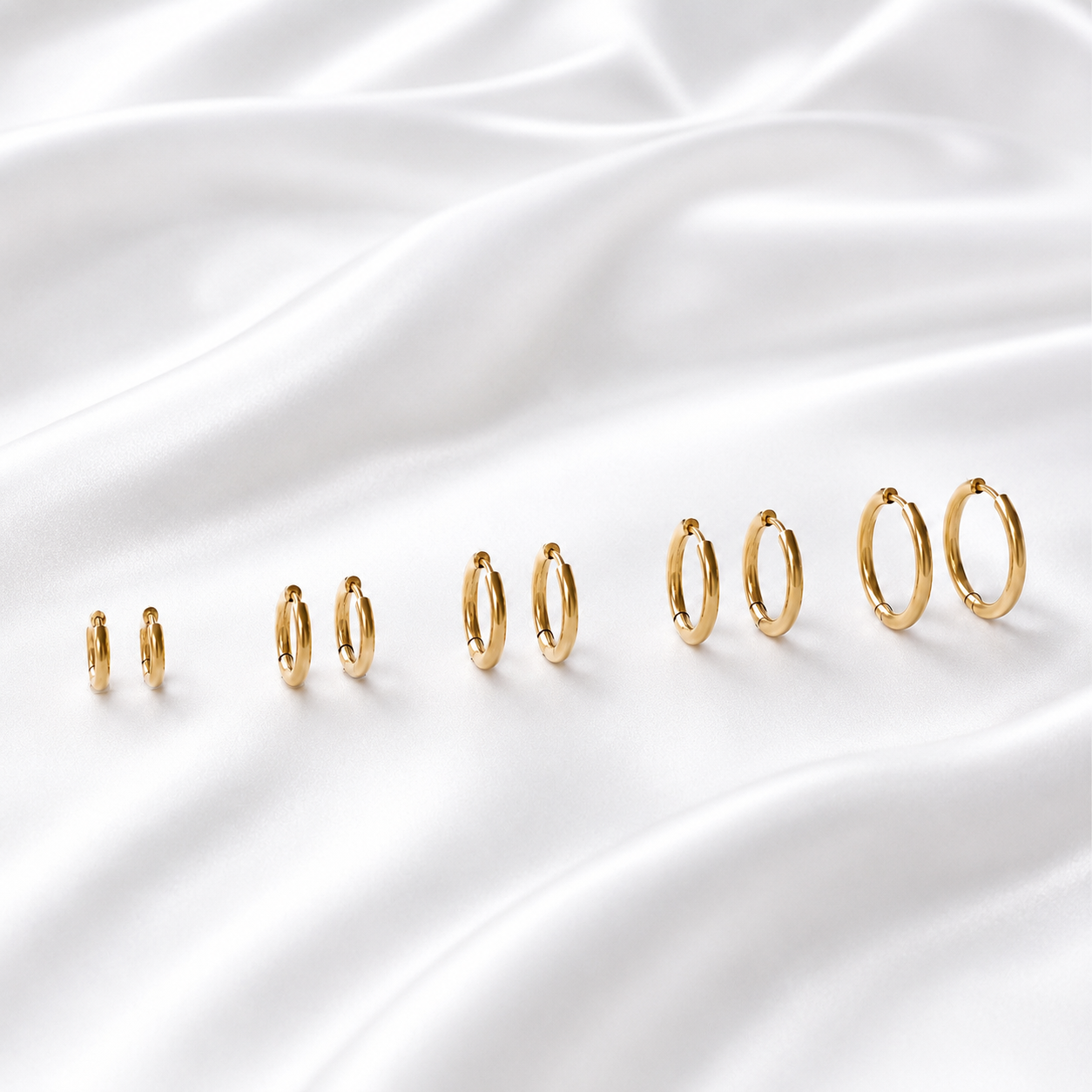 Auskari 7 size Smooth Gold