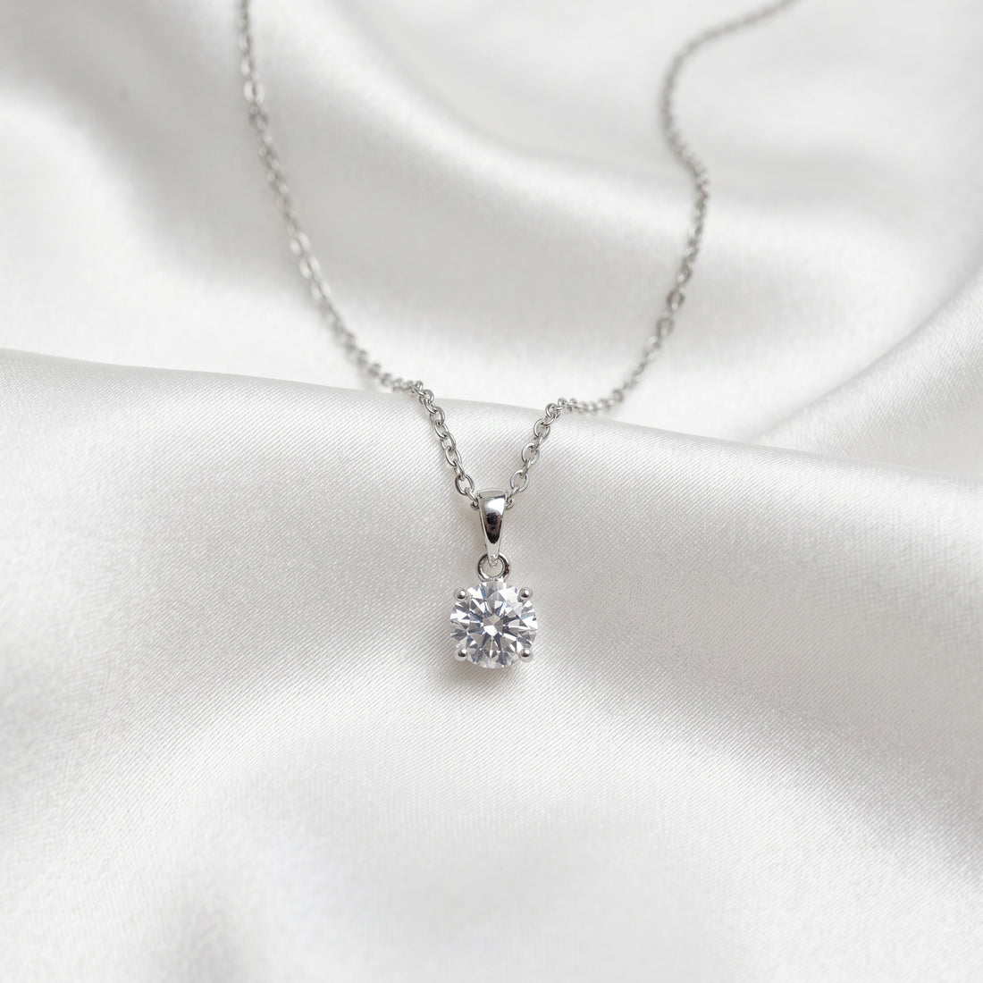 Kaklarota "Simple bright crystal"