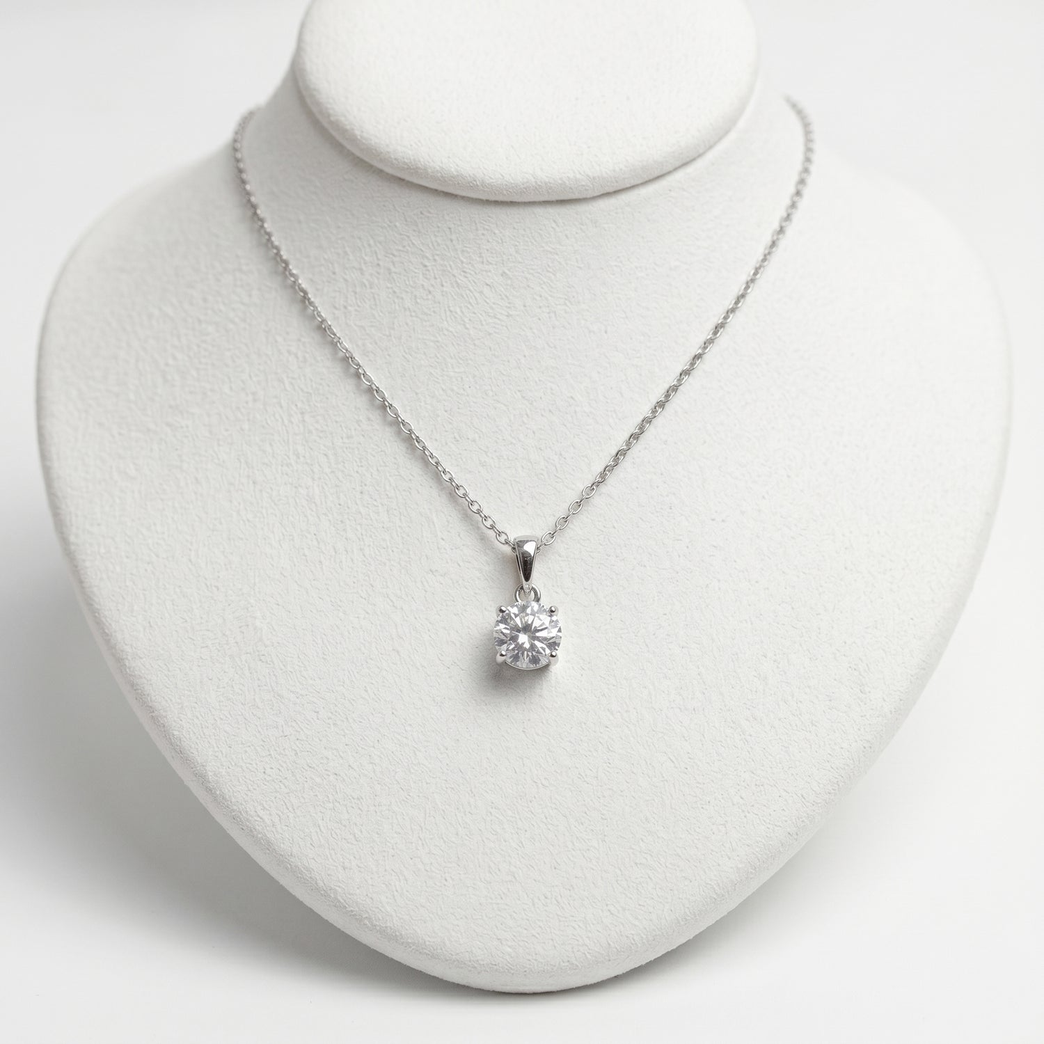 Kaklarota "Simple bright crystal"