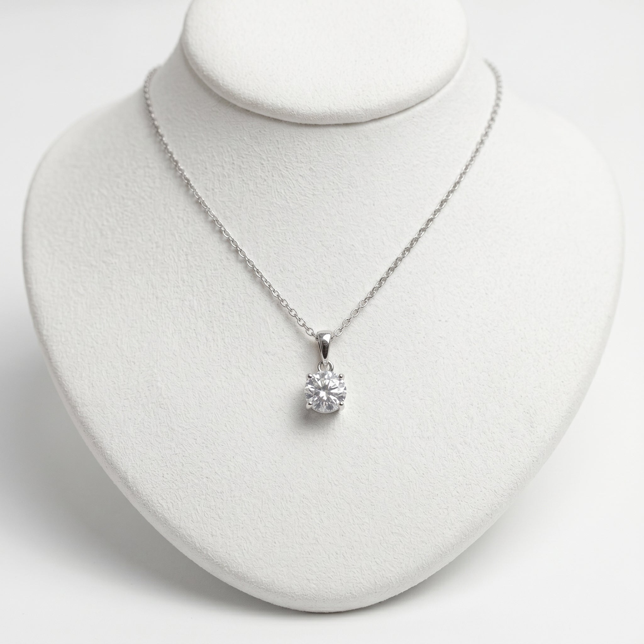 Kaklarota "Simple bright crystal"