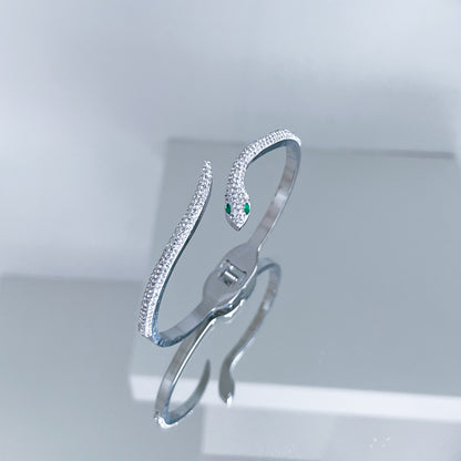 Rokassprādze "Bright snake with green eyes"