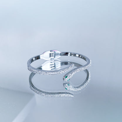 Rokassprādze "Bright snake with green eyes"