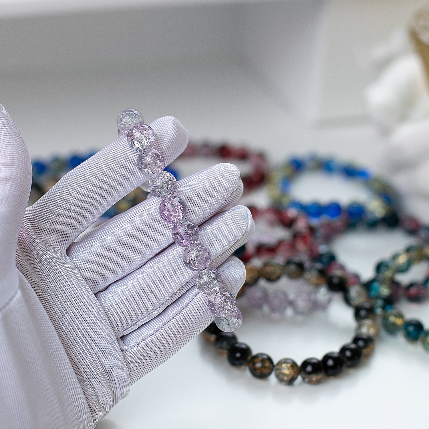 Rokassprādze "Stikla dziļums" violeta dzidra