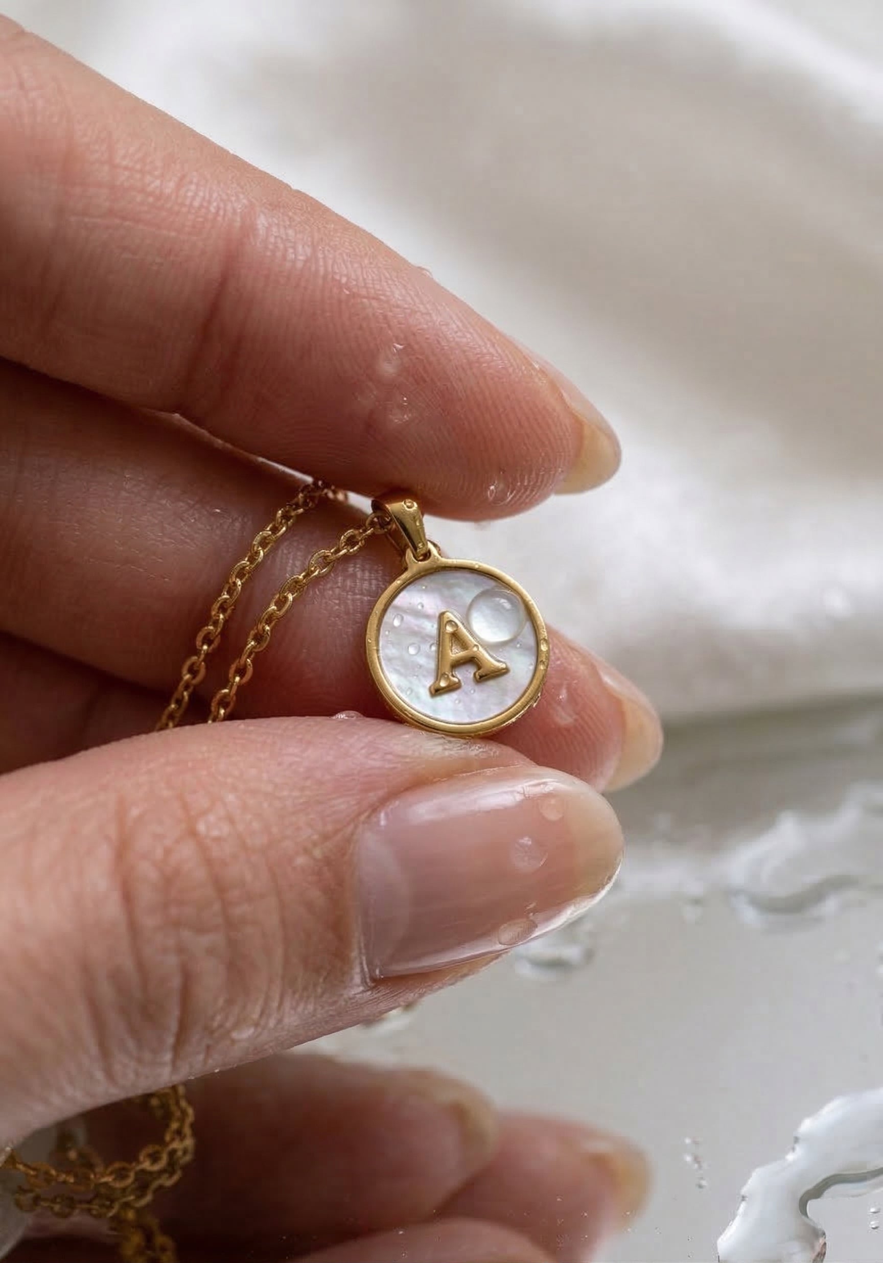 CHOOSE YOUR LETTER Necklace "Golden letter"