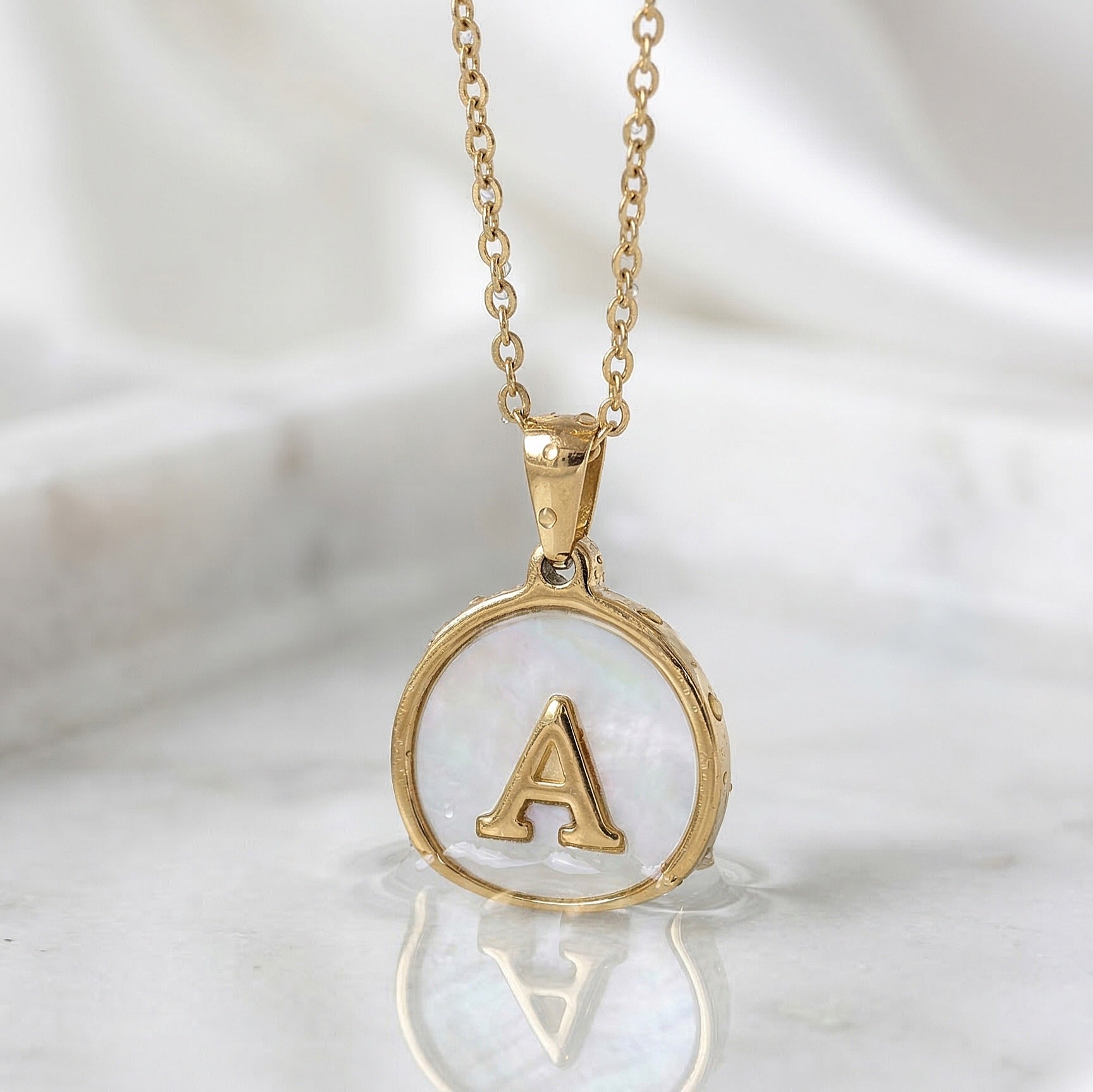 CHOOSE YOUR LETTER Necklace "Golden letter"