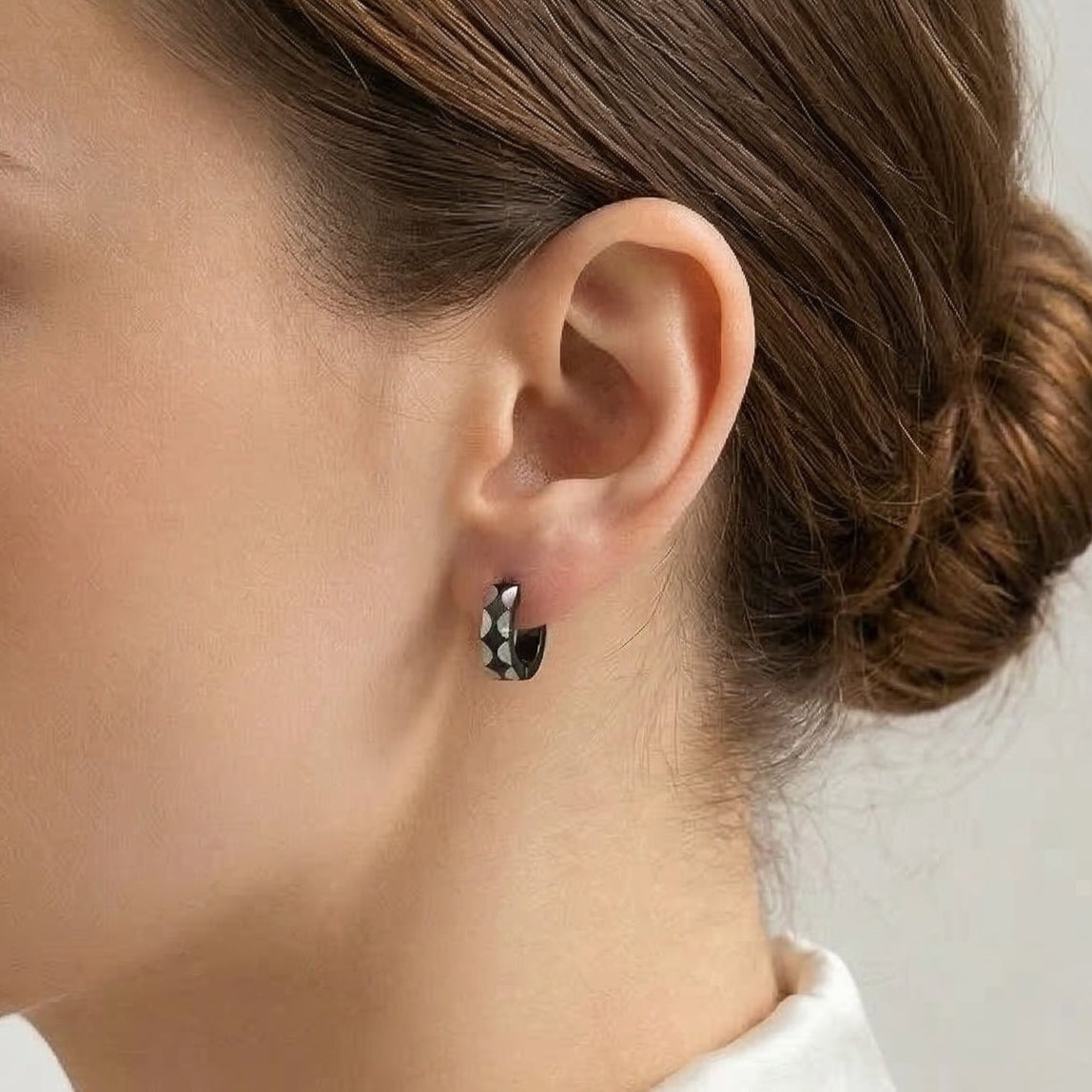 Auskari "Tumšais akcents"