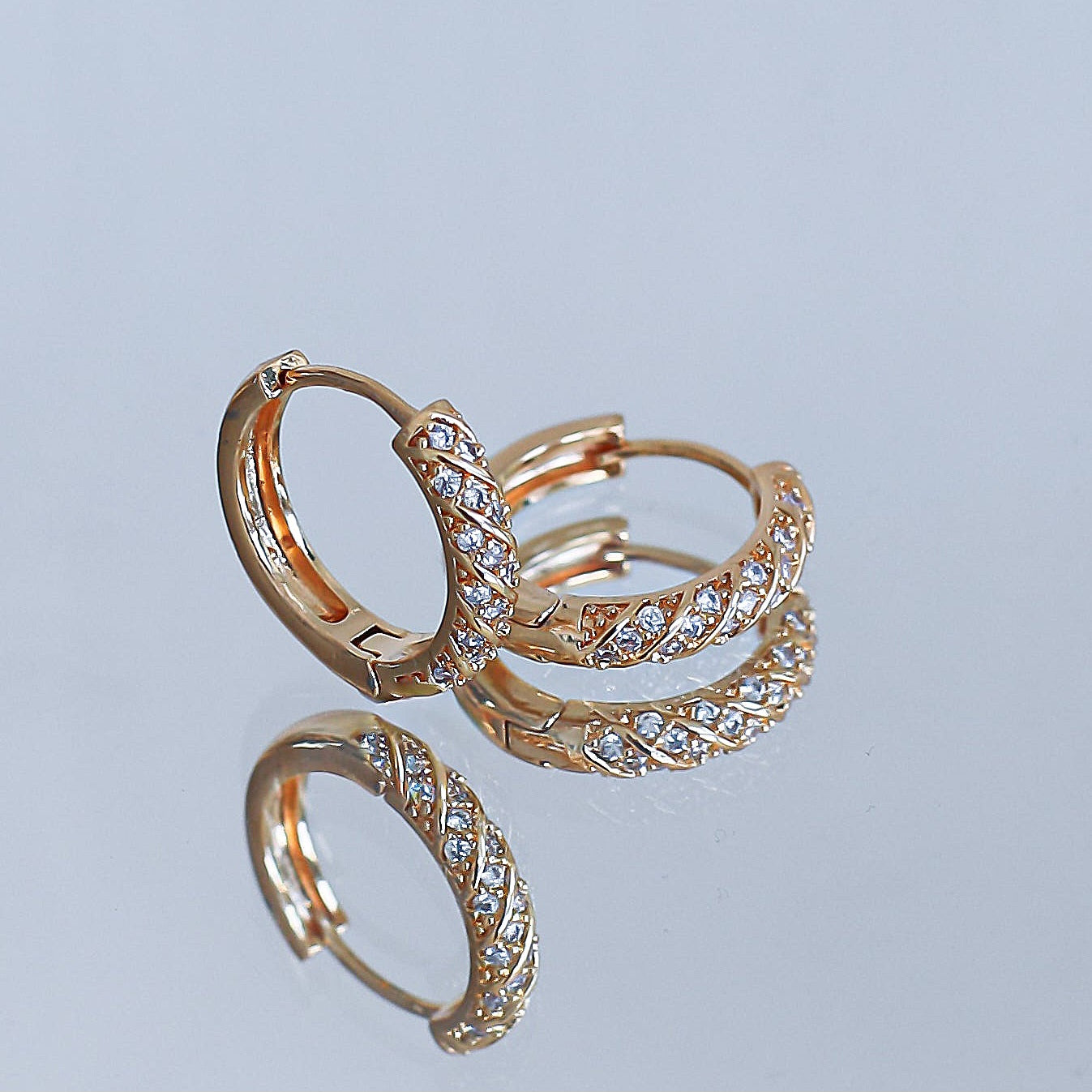 Auskari &quot;Likteņa loki&quot;