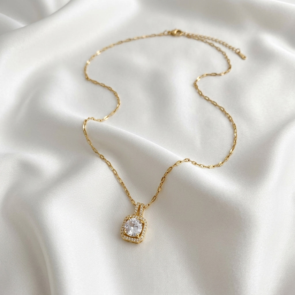 Kaklarota "Zeltītais Noble Halo"