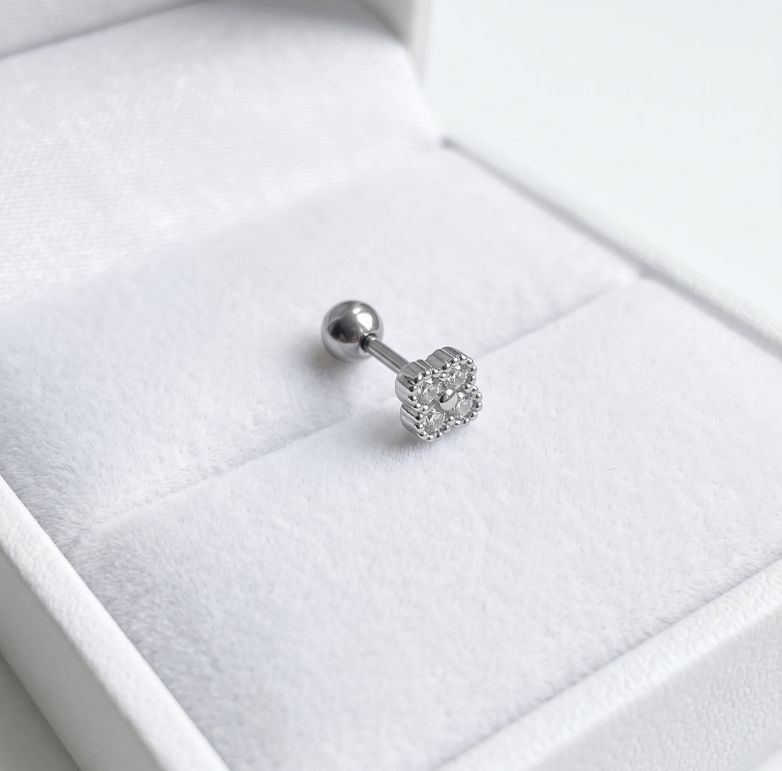 Pīrsings "Kristāla četrlapiņa"