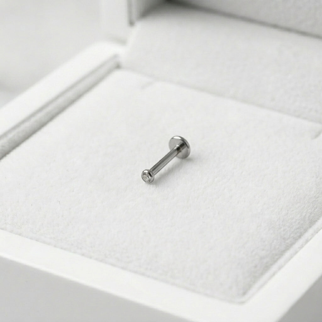 Pīrsings "Mazais kristāls rāmītī"