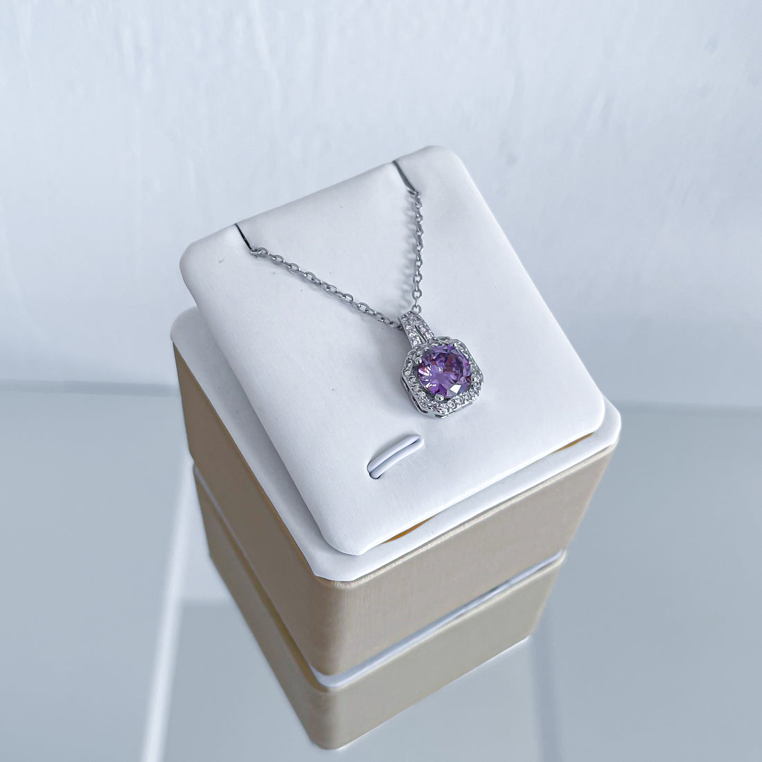 Necklace &quot;Light special purple crystal&quot; MEGA SALE