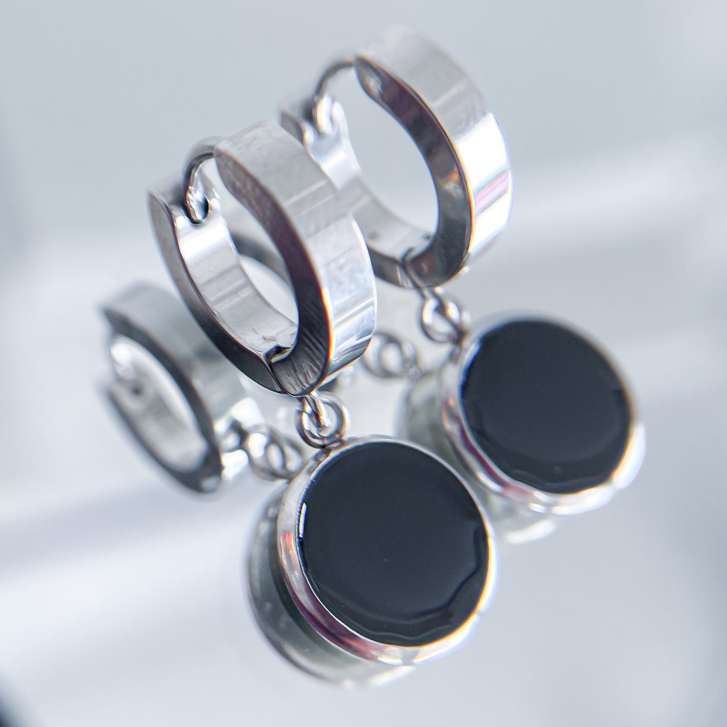 Auskari &quot; Round for you &