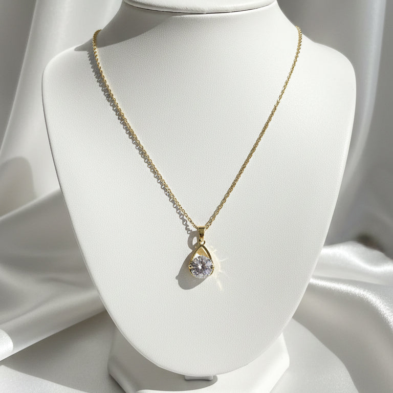 Kaklarota "Zeltītā pilienā"