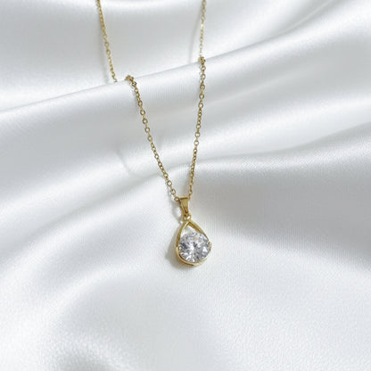 Kaklarota "Zeltītā pilienā"