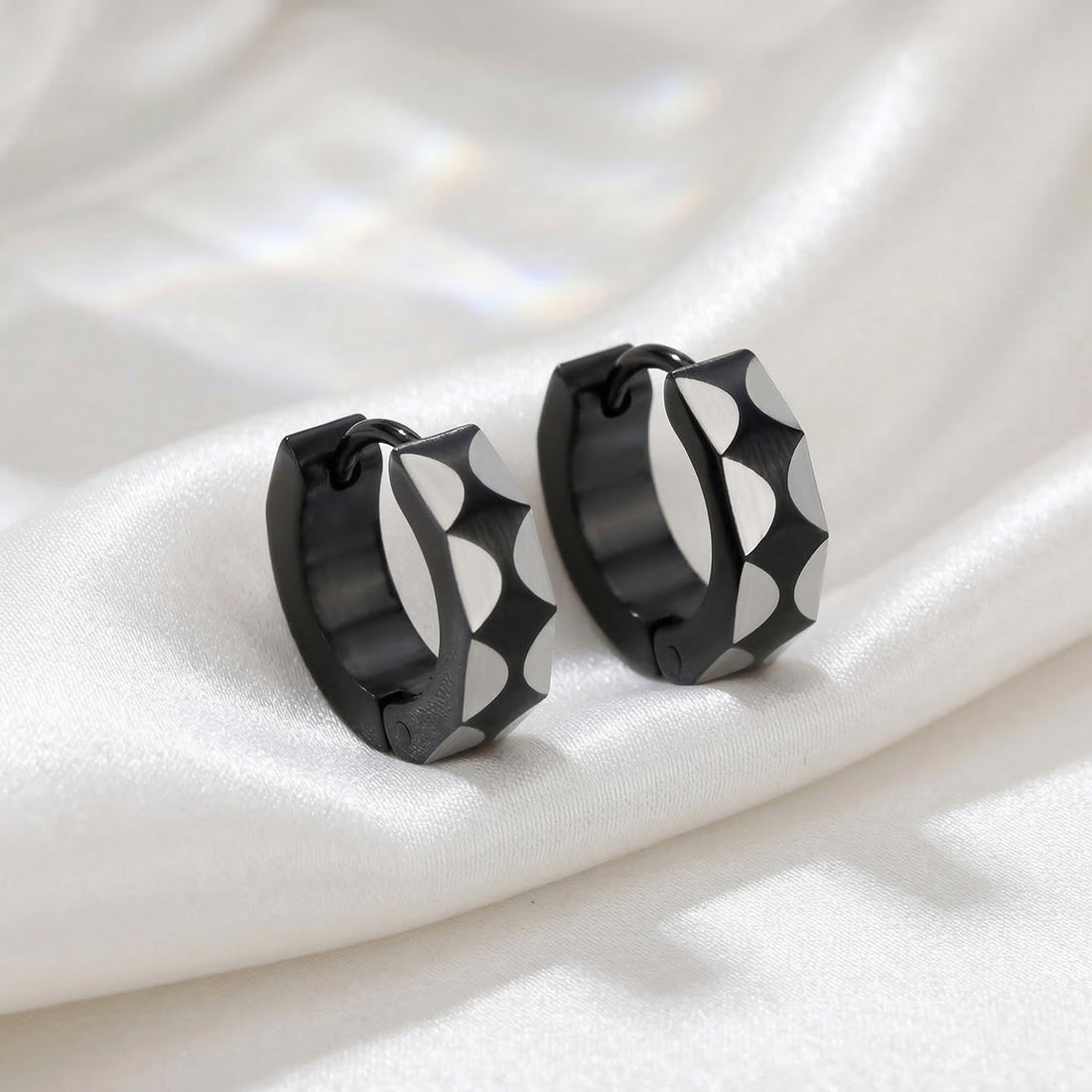 Auskari "Tumšais akcents"