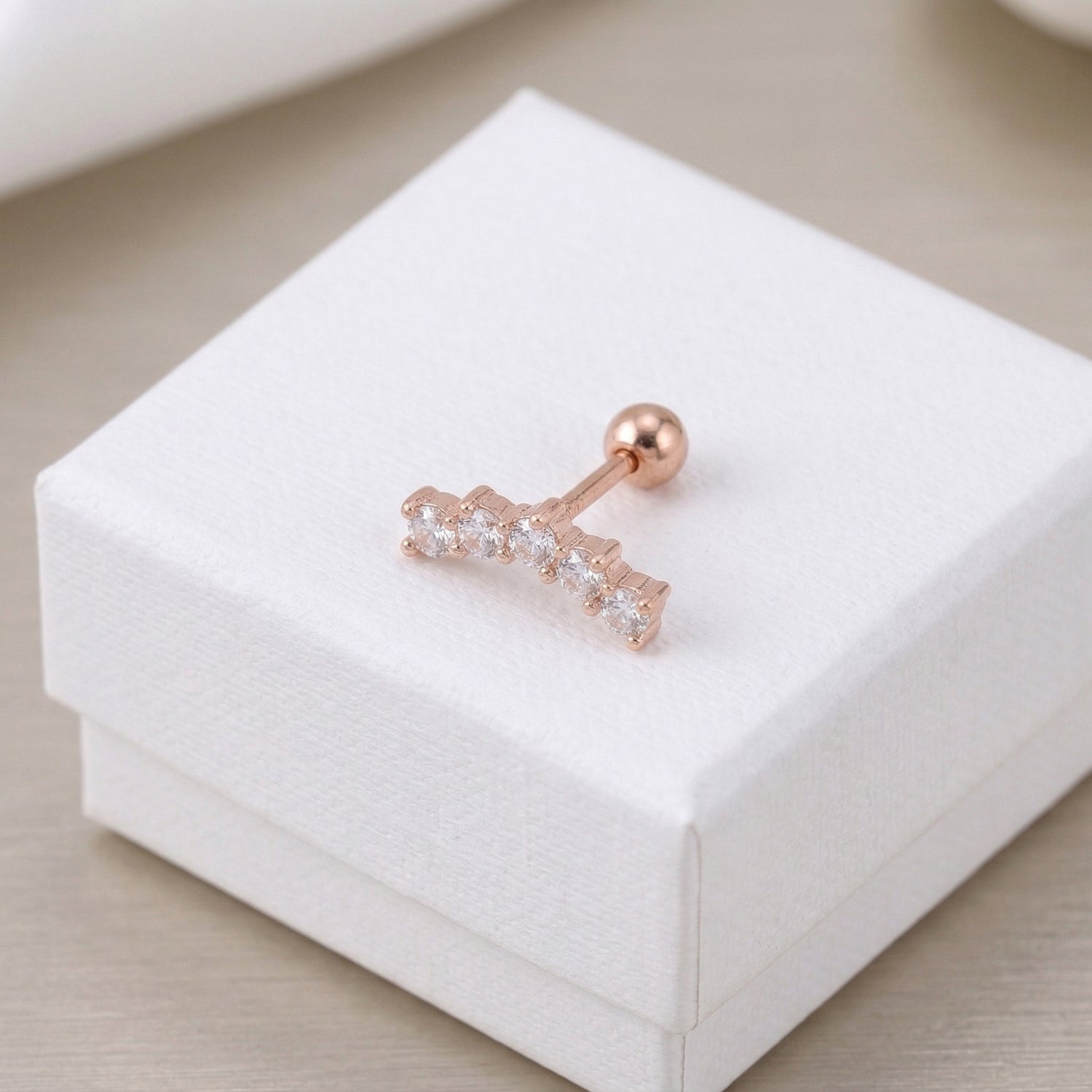 Pīrsings "Mazais ieloks"