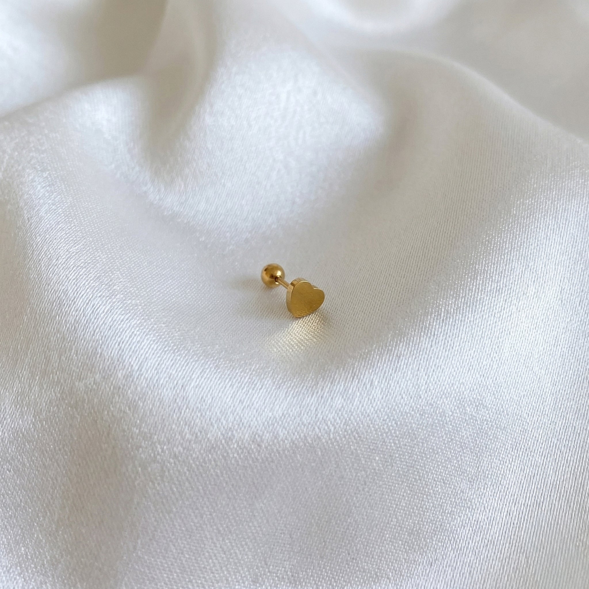 Pīrsings "Mazā sirsniņa"