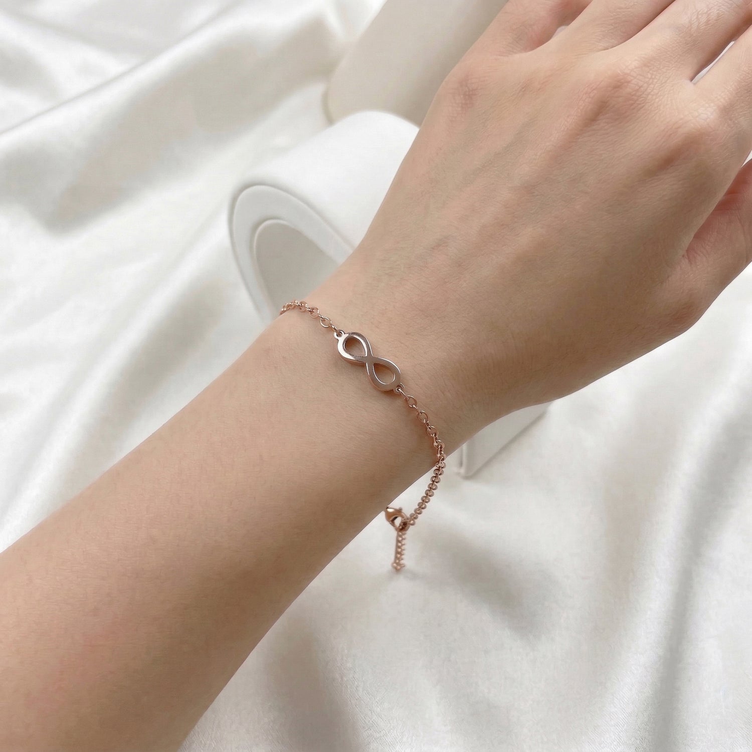 Rokassprādze "Zelta bezgalība"