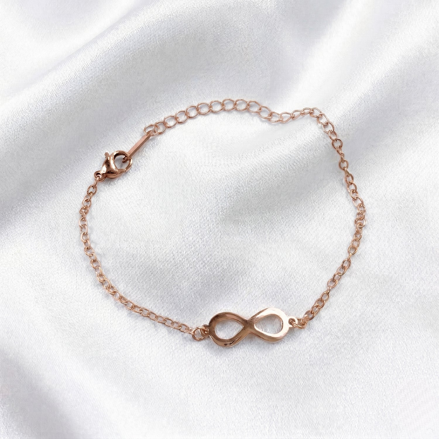 Rokassprādze "Zelta bezgalība"