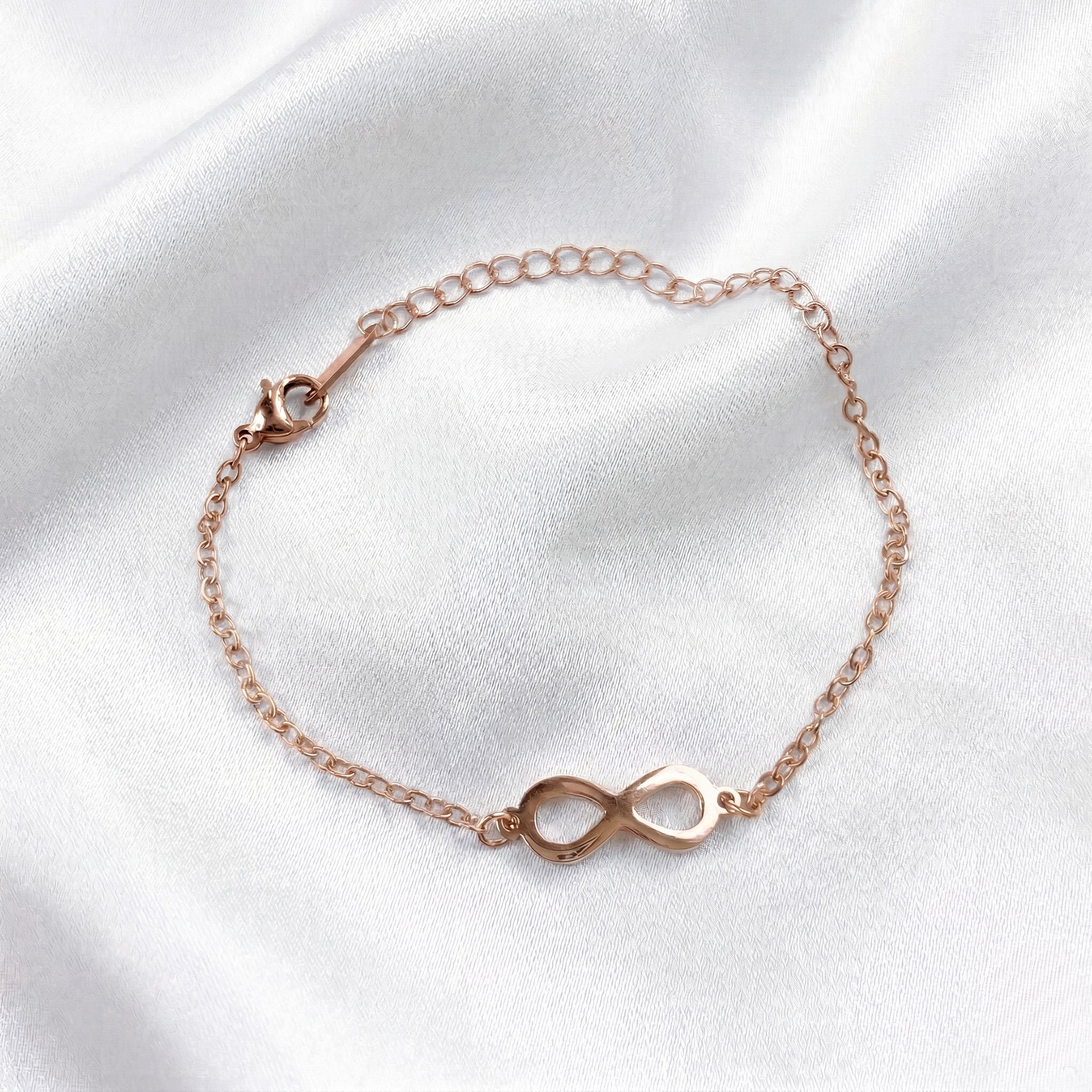 Rokassprādze "Zelta bezgalība"