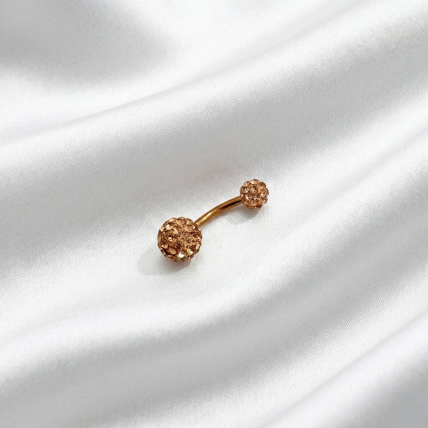 Pīrsings "Šampanieša kristāls"