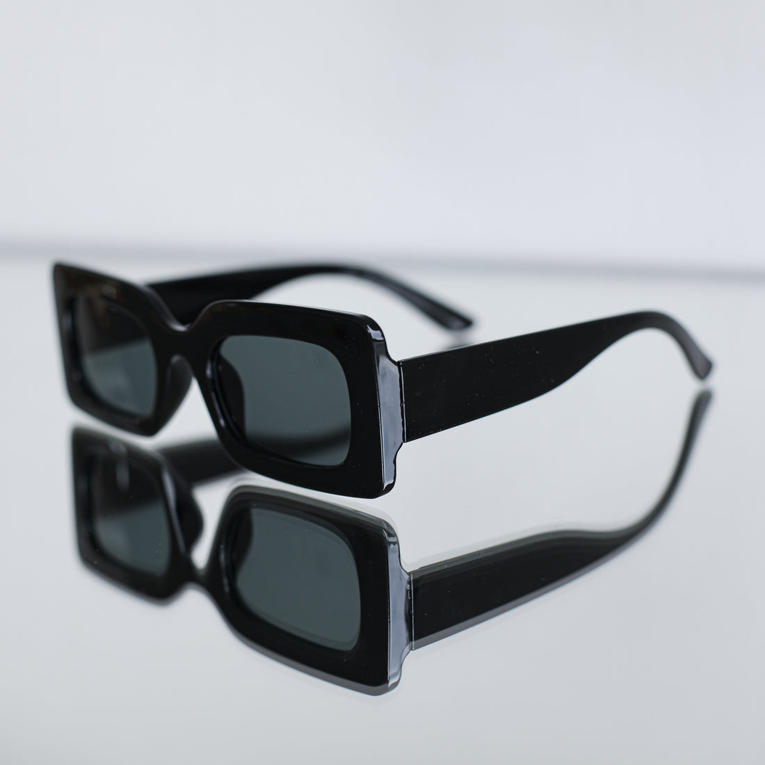Saulesbrilles Stils Y