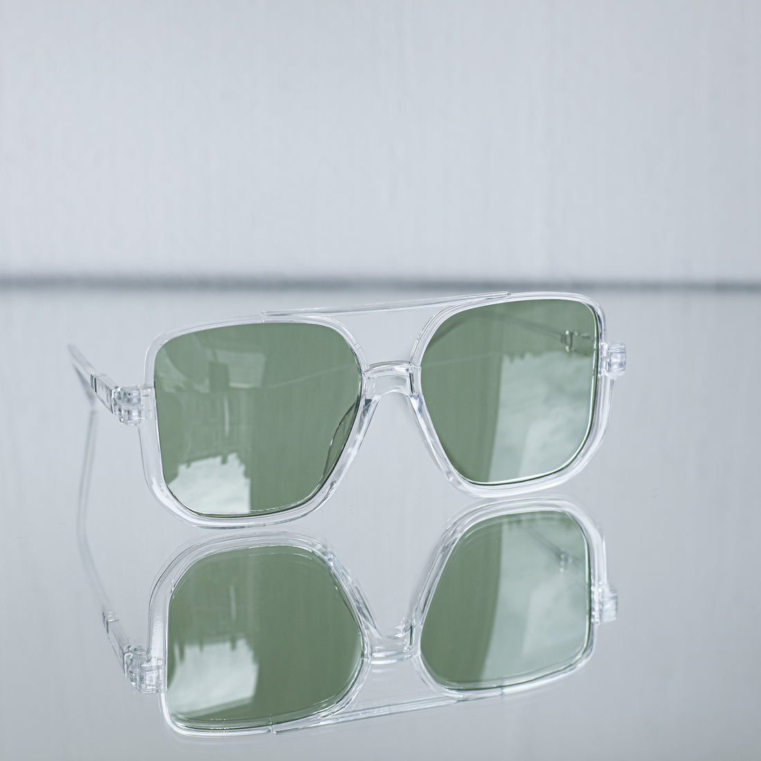 Saulesbrilles Ēna W
