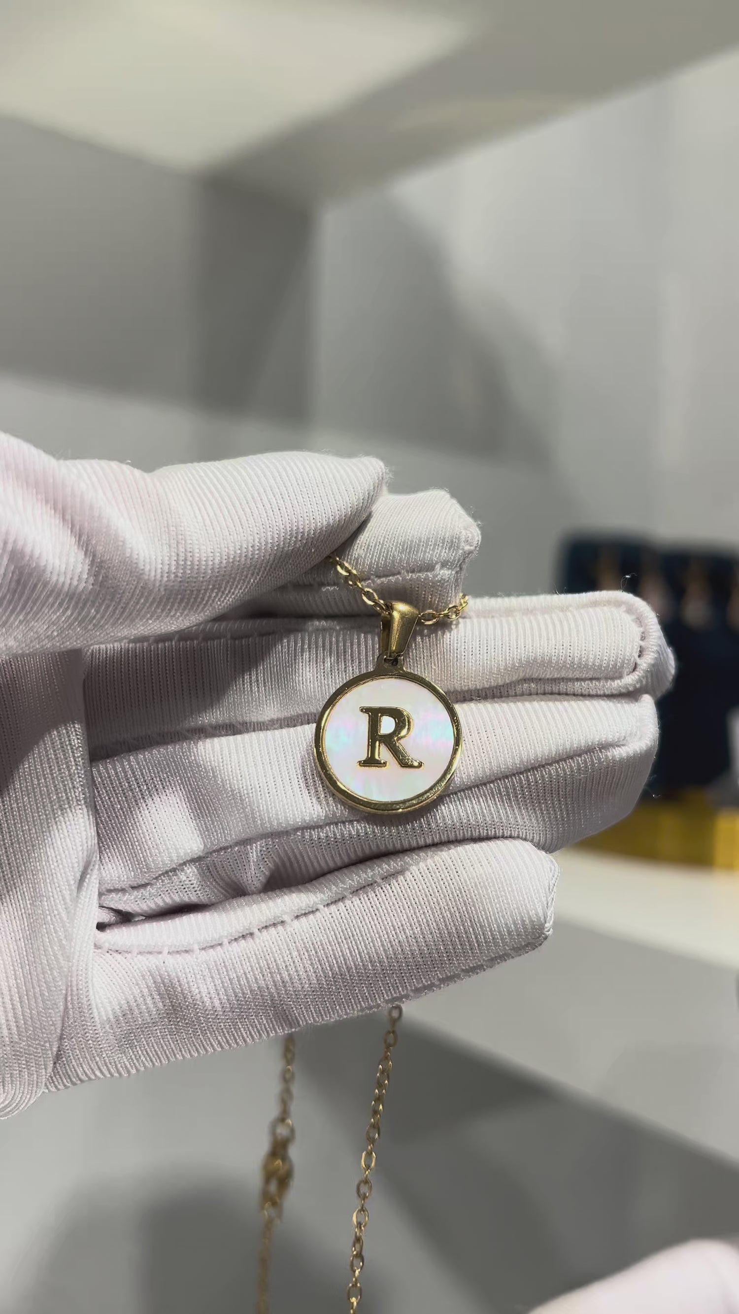 IZVĒLIES SAVU BURTU Kaklarota  "Zelta burts"