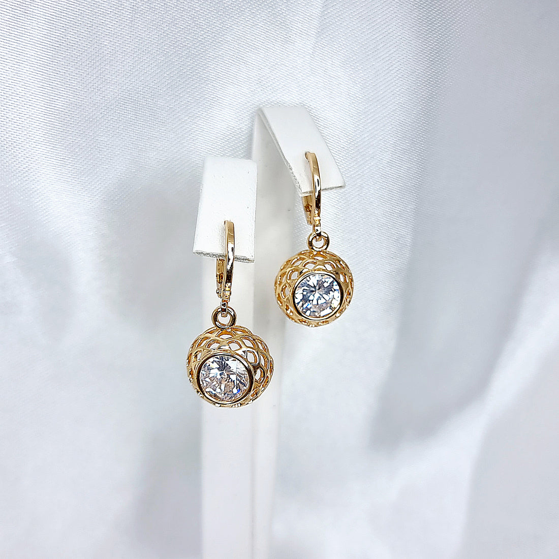 Earrings &quot;White crystal lace&quot;