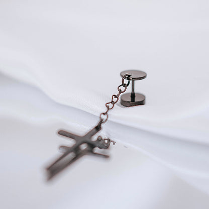Pīrsings &quot;Black Cross&quot;